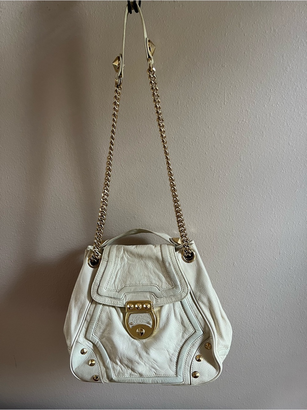 Vintage Betsey Johnson Y2K Full Grain Cow Leather Cream Gold Studs - Picture 6 of 13